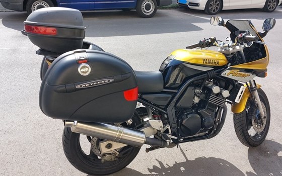 Gebrauchtmotorrad Yamaha FZS 600 Fazer - Bild 5