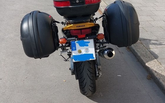 Gebrauchtmotorrad Yamaha FZS 600 Fazer - Bild 6