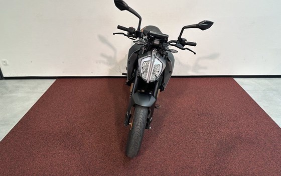 Gebrauchtmotorrad KTM 125 Duke - Bild 3