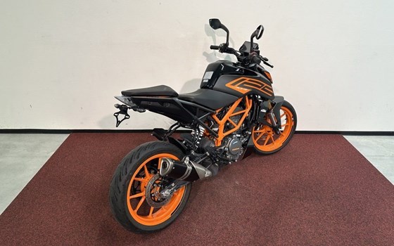 Gebrauchtmotorrad KTM 125 Duke - Bild 8