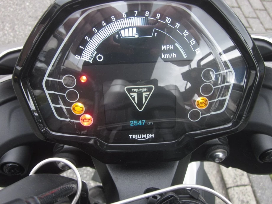 Angebot Triumph Street Triple 765 R Bild 11: Angebot Triumph Street Triple 765 R