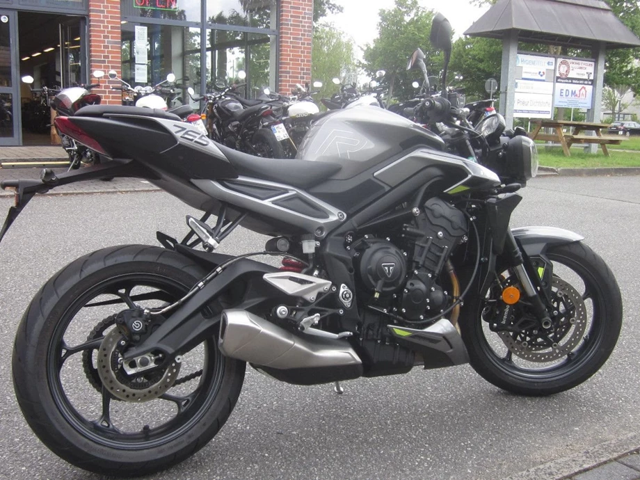 Angebot Triumph Street Triple 765 R Bild 4: Angebot Triumph Street Triple 765 R