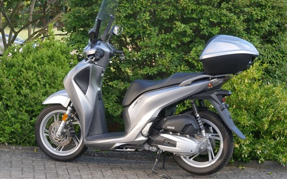 Gebrauchtmotorrad Honda SH150i - Bild 4