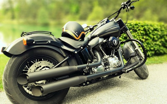 Gebrauchtmotorrad Harley-Davidson Softail Slim FLS - Bild 11