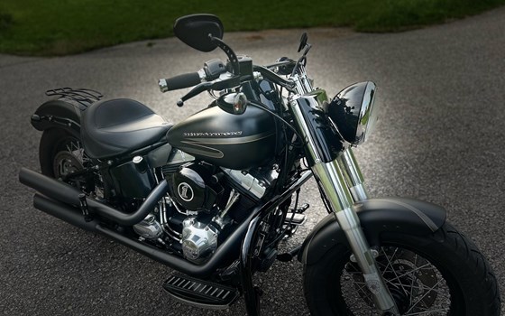 Gebrauchtmotorrad Harley-Davidson Softail Slim FLS - Bild 4