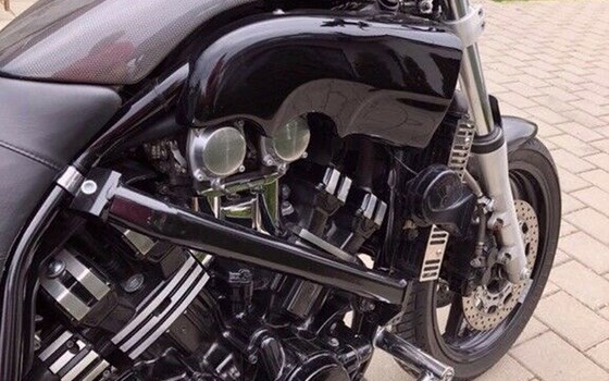 Gebrauchtmotorrad Yamaha V-Max VMX 1200 - Bild 6