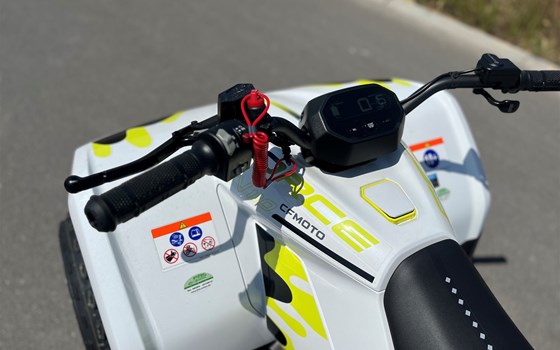 Neufahrzeug CFMOTO CFORCE EV110 - Bild 6