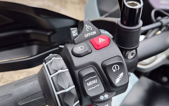 Gebrauchtmotorrad BMW S 1000 XR - Bild 19