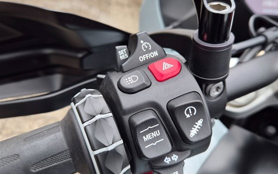 Gebrauchtmotorrad BMW S 1000 XR - Bild 19