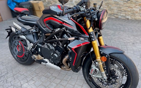 Gebrauchtmotorrad MV Agusta Rush 1000 - Bild 1