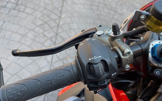 Gebrauchtmotorrad MV Agusta Rush 1000 - Bild 13