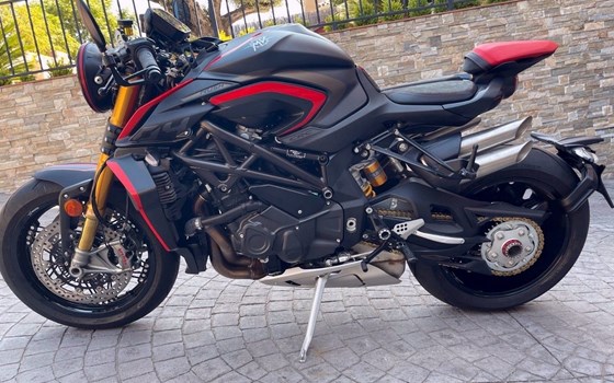Gebrauchtmotorrad MV Agusta Rush 1000 - Bild 3
