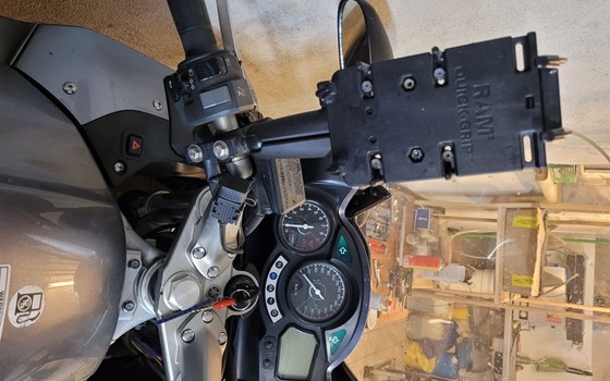 Gebrauchtmotorrad Yamaha FJR1300A - Bild 4 Gebrauchtmotorrad Yamaha FJR1300A - Bild 4