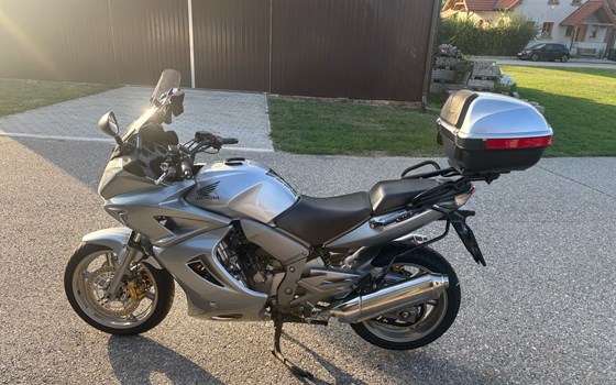 Gebrauchtmotorrad Honda CBF 1000 - Bild 1 Gebrauchtmotorrad Honda CBF 1000 - Bild 1