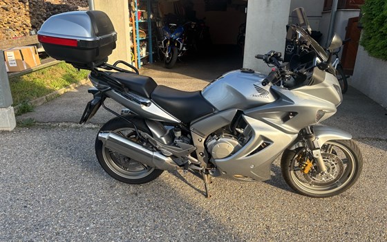 Gebrauchtmotorrad Honda CBF 1000 - Bild 2 Gebrauchtmotorrad Honda CBF 1000 - Bild 2