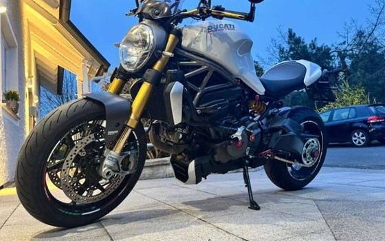 Gebrauchtmotorrad Ducati Monster 1200 S - Bild 1 Gebrauchtmotorrad Ducati Monster 1200 S - Bild 1