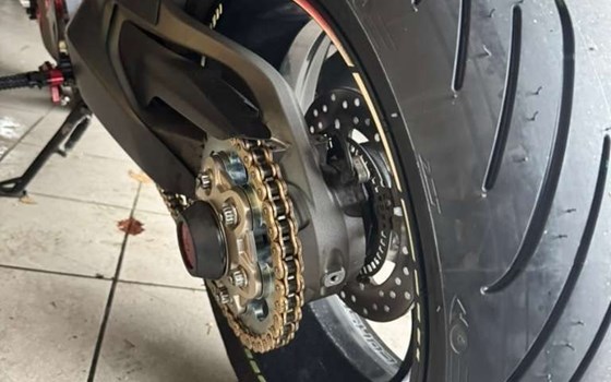 Gebrauchtmotorrad Ducati Monster 1200 S - Bild 7 Gebrauchtmotorrad Ducati Monster 1200 S - Bild 7