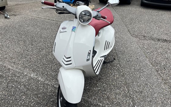 Gebrauchtmotorrad Vespa 946 125 i.e. 3V ABS - Bild 3 Gebrauchtmotorrad Vespa 946 125 i.e. 3V ABS - Bild 3
