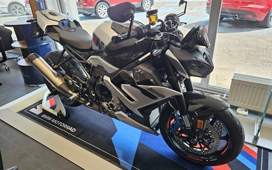 Neufahrzeug BMW M 1000 R - Bild 1 Neufahrzeug BMW M 1000 R - Bild 1