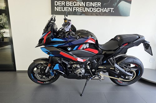 BMW M 1000 XR
