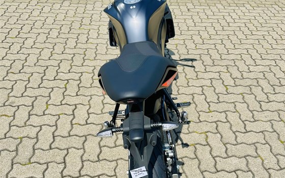 Neufahrzeug Aprilia Tuono 125 - Bild 4