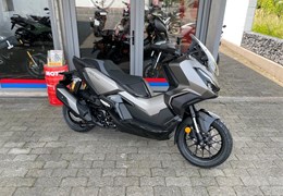 Neumotorrad Honda ADV350