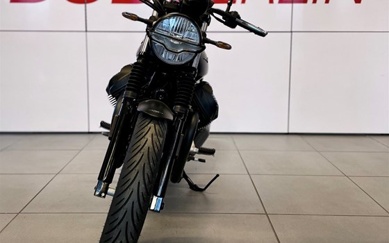 Neufahrzeug Moto Guzzi V7 Stone - Bild 3