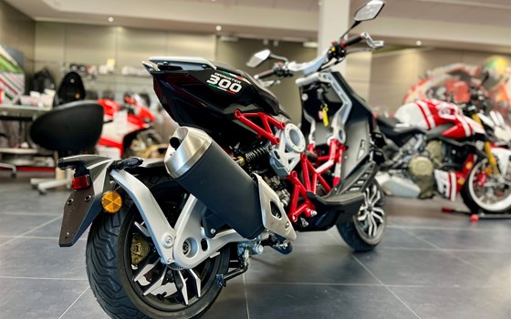 Neufahrzeug Italjet Dragster 300 - Bild 4