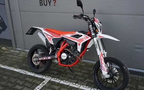 Gebrauchtmotorrad Beta RR 125 LC Motard - Bild 1 Gebrauchtmotorrad Beta RR 125 LC Motard - Bild 1