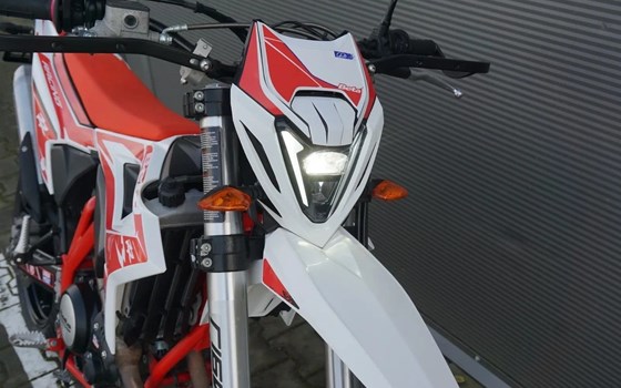 Gebrauchtmotorrad Beta RR 125 LC Motard - Bild 3 Gebrauchtmotorrad Beta RR 125 LC Motard - Bild 3