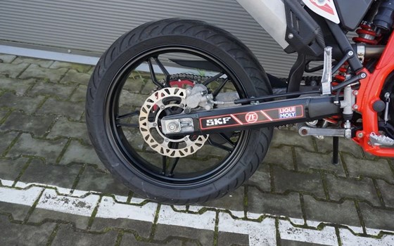 Gebrauchtmotorrad Beta RR 125 LC Motard - Bild 8 Gebrauchtmotorrad Beta RR 125 LC Motard - Bild 8