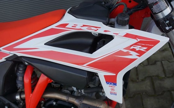 Gebrauchtmotorrad Beta RR 125 LC Motard - Bild 9 Gebrauchtmotorrad Beta RR 125 LC Motard - Bild 9