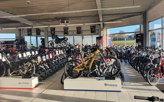 Neufahrzeug SWM SM 125 R - Bild 17