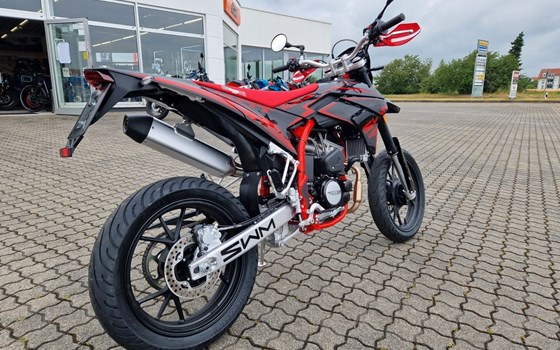 Neufahrzeug SWM SM 125 R - Bild 5