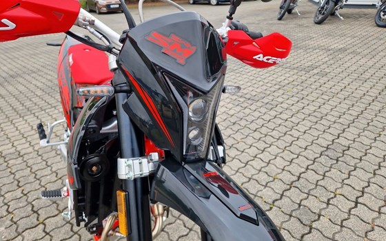 Neufahrzeug SWM SM 125 R - Bild 6