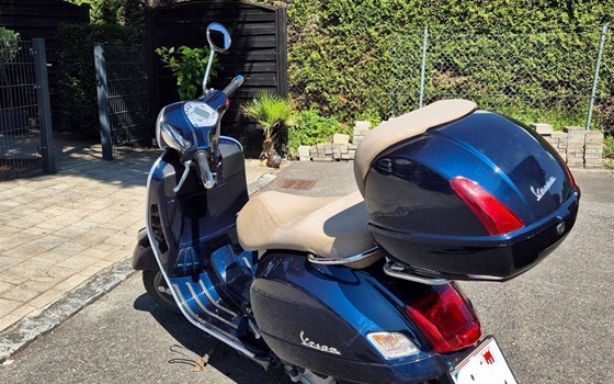 Gebrauchtmotorrad Vespa GTS 250 i.e. - Bild 2 Gebrauchtmotorrad Vespa GTS 250 i.e. - Bild 2