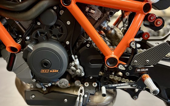 Gebrauchtmotorrad KTM 1290 Super Duke RR - Bild 11