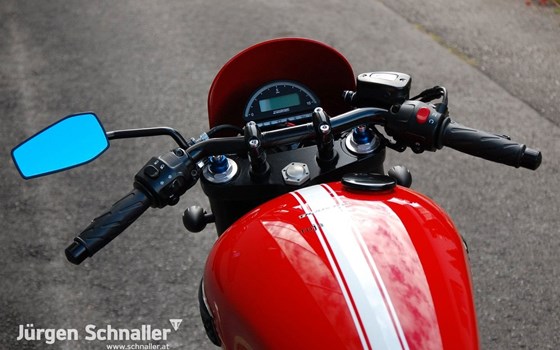 Gebrauchtmotorrad Triumph Thruxton - Bild 11 Gebrauchtmotorrad Triumph Thruxton - Bild 11