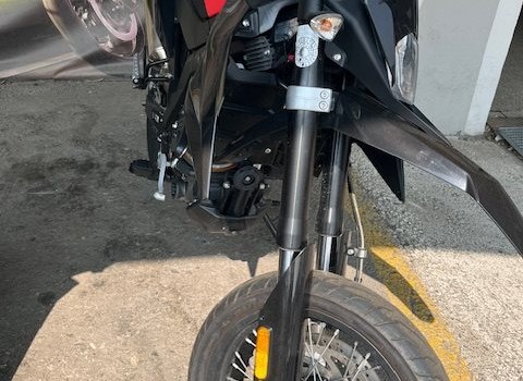 Gebrauchtmotorrad Aprilia SX 125 - Bild 1 Gebrauchtmotorrad Aprilia SX 125 - Bild 1