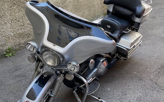 Gebrauchtmotorrad Harley-Davidson Electra Glide Classic FLHTC - Bild 1 Gebrauchtmotorrad Harley-Davidson Electra Glide Classic FLHTC - Bild 1