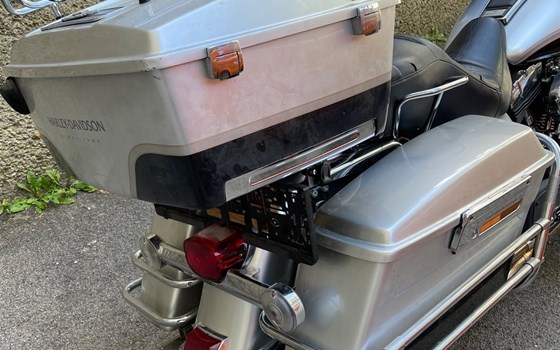 Gebrauchtmotorrad Harley-Davidson Electra Glide Classic FLHTC - Bild 11 Gebrauchtmotorrad Harley-Davidson Electra Glide Classic FLHTC - Bild 11