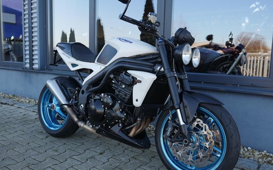 Gebrauchtmotorrad Triumph Speed Triple 1050 - Bild 3