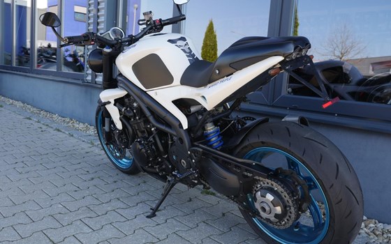 Gebrauchtmotorrad Triumph Speed Triple 1050 - Bild 6