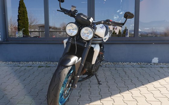 Gebrauchtmotorrad Triumph Speed Triple 1050 - Bild 7