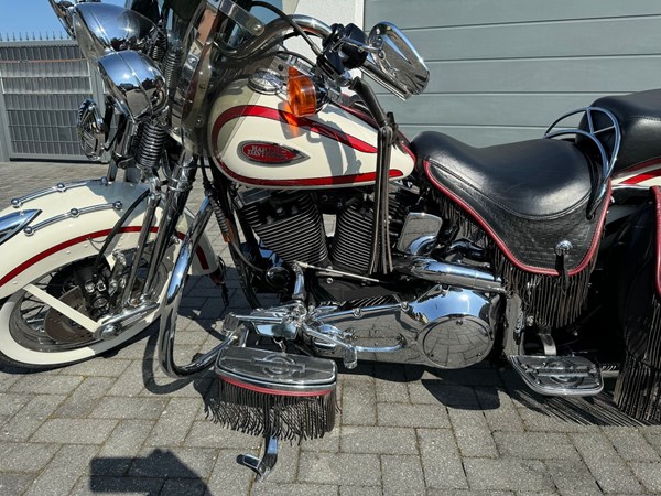 Gebrauchtmotorrad Harley-Davidson Softail Heritage Springer FLSTS