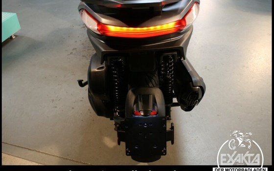 Neufahrzeug Piaggio MP3 530 HPE Exclusive - Bild 17