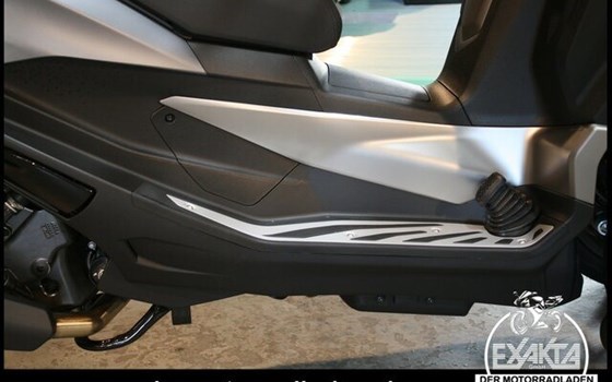 Neufahrzeug Piaggio MP3 530 HPE Exclusive - Bild 8