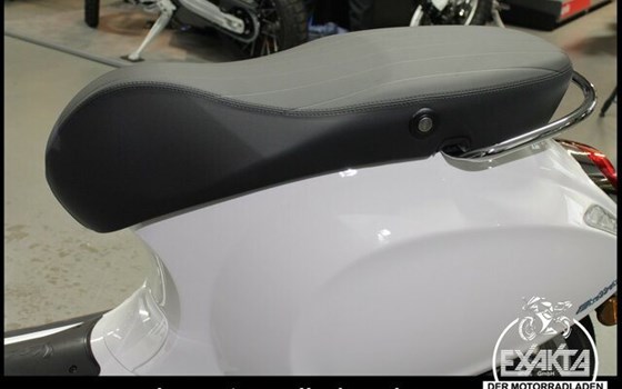 Neufahrzeug Vespa Primavera Elettrica - Bild 11