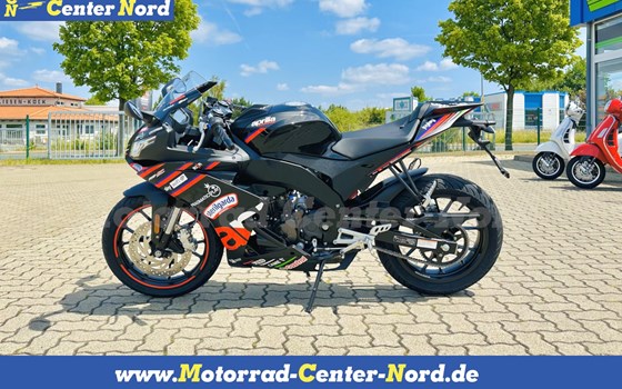 Neufahrzeug Aprilia RS 125 Replica - Bild 1