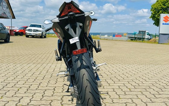 Neufahrzeug Aprilia RS 125 Replica - Bild 3